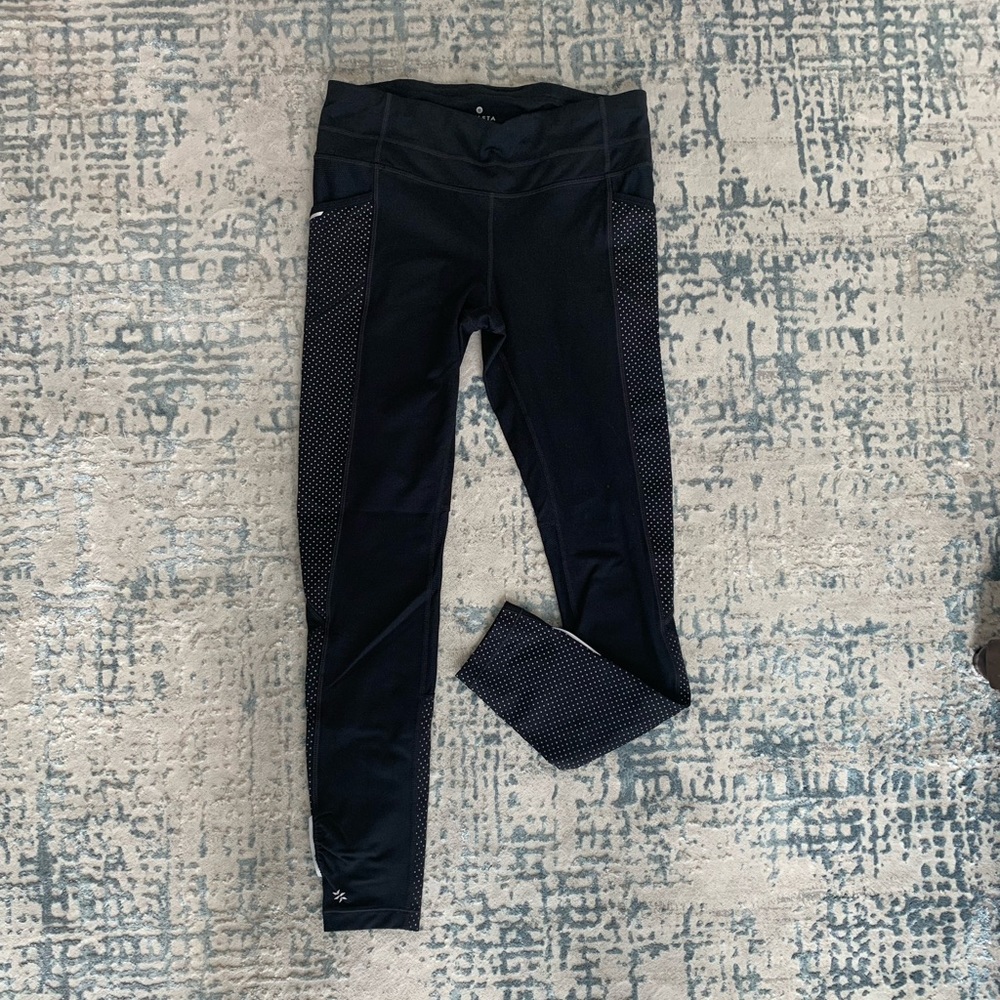 Athleta Tights with pockets